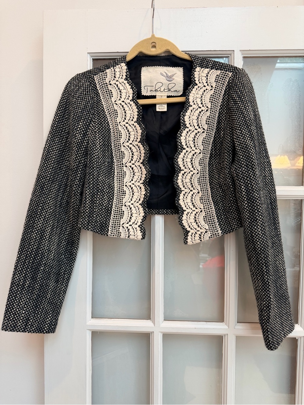 TABITHA ANTHROPOLOGIE Boho Chic Cropped Lace Wool Jacket Size 2 Classic Feminine
